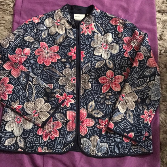 Top floral by Alfred Dunner - Picture 1 of 7